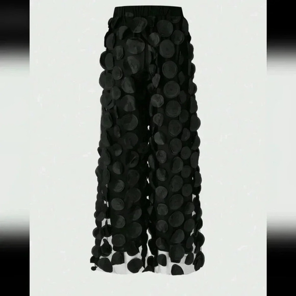 Women's Floral Embroidered Mesh Wide Leg Pants - Picture 3 of 5